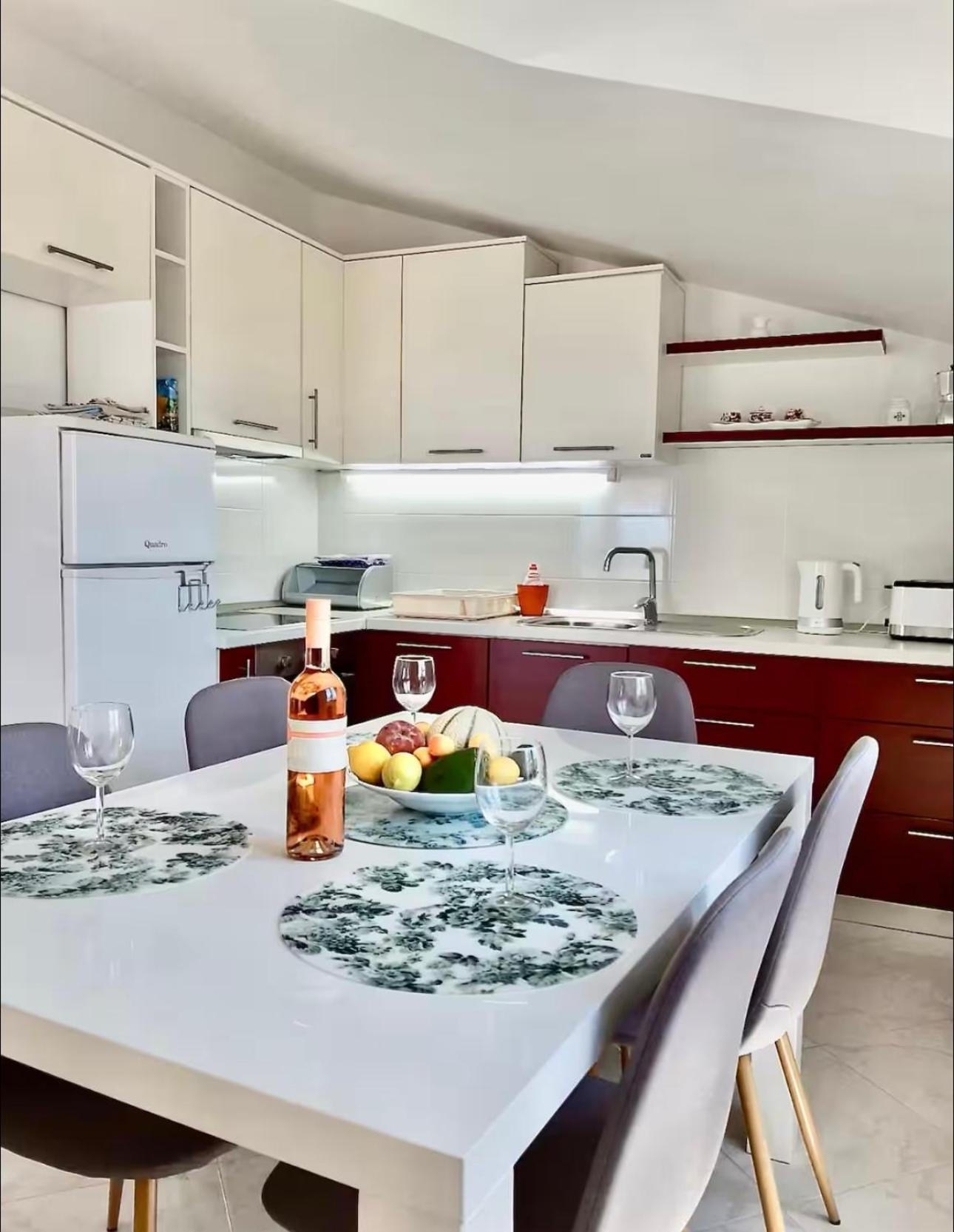 Apartmani Attila Trogir Exterior photo