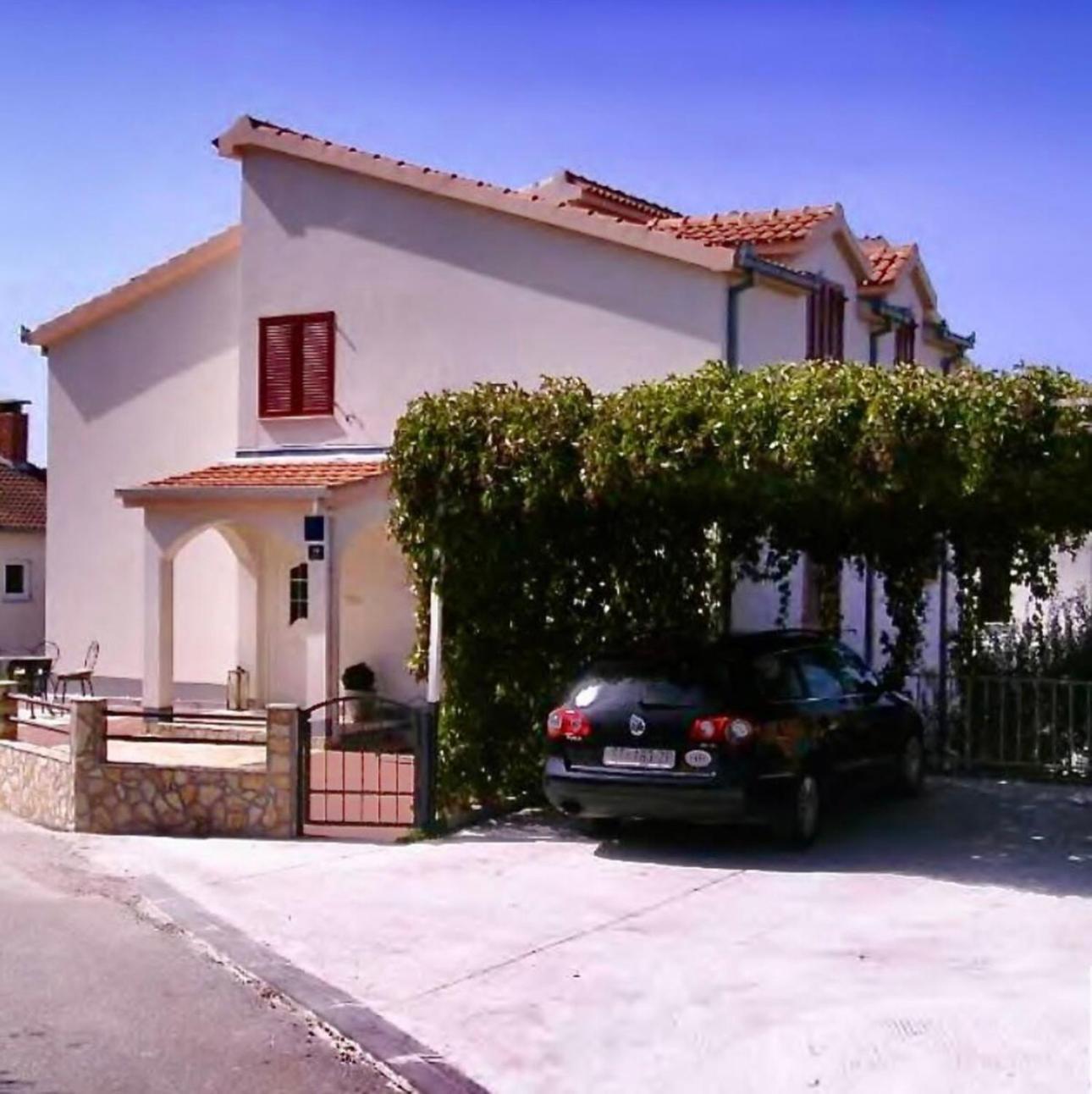 Apartmani Attila Trogir Exterior photo